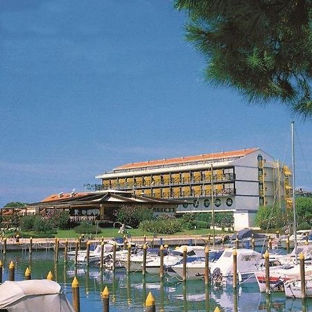 Hotel Marina Uno Lignano Sabbiadoro Esterno foto