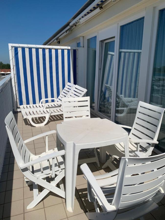 Hotel Marina Uno Lignano Sabbiadoro Esterno foto