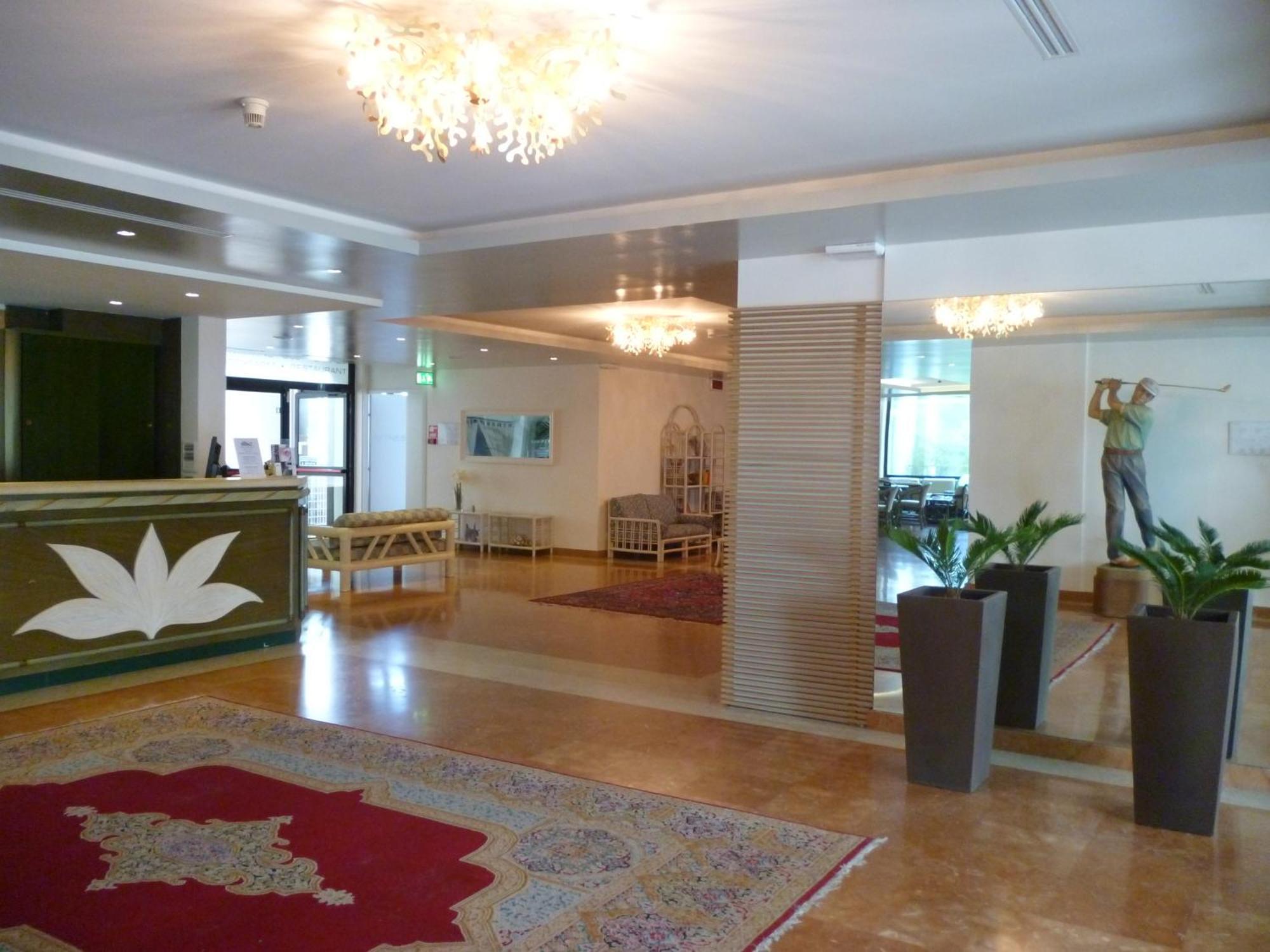 Hotel Marina Uno Lignano Sabbiadoro Esterno foto