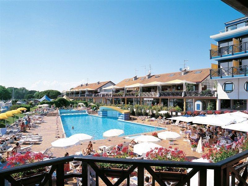 Hotel Marina Uno Lignano Sabbiadoro Esterno foto