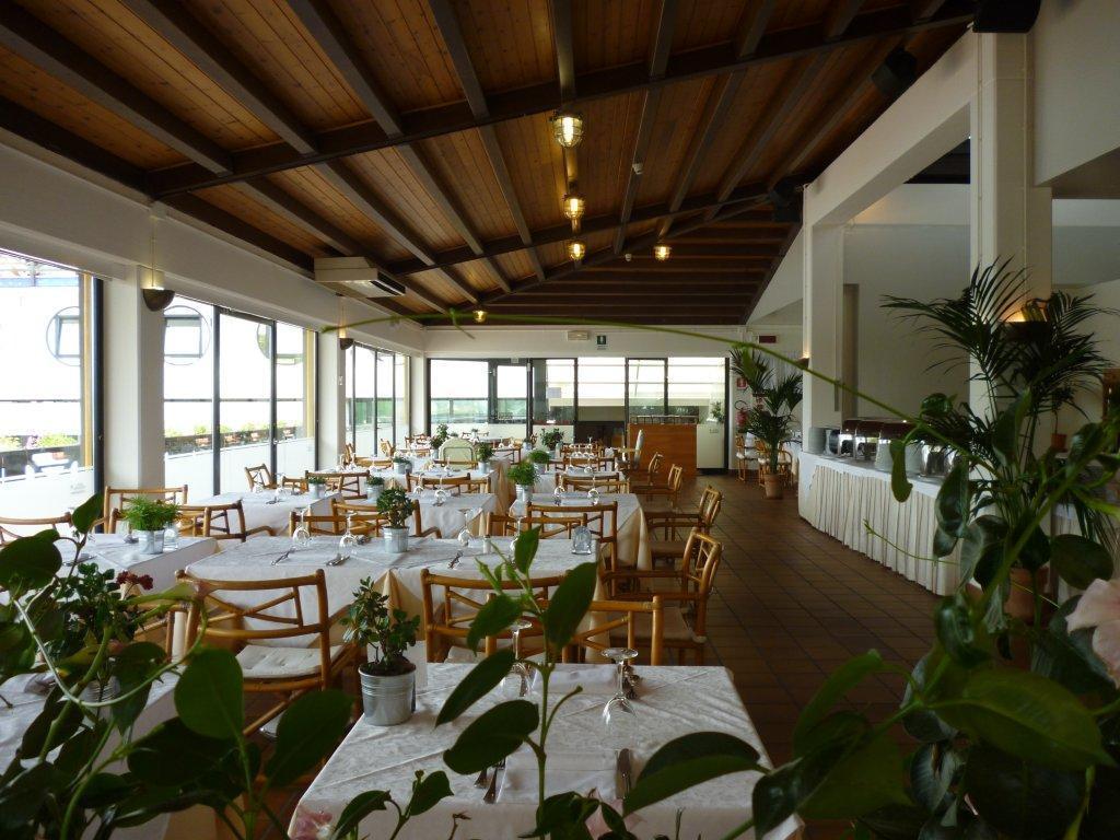 Hotel Marina Uno Lignano Sabbiadoro Esterno foto