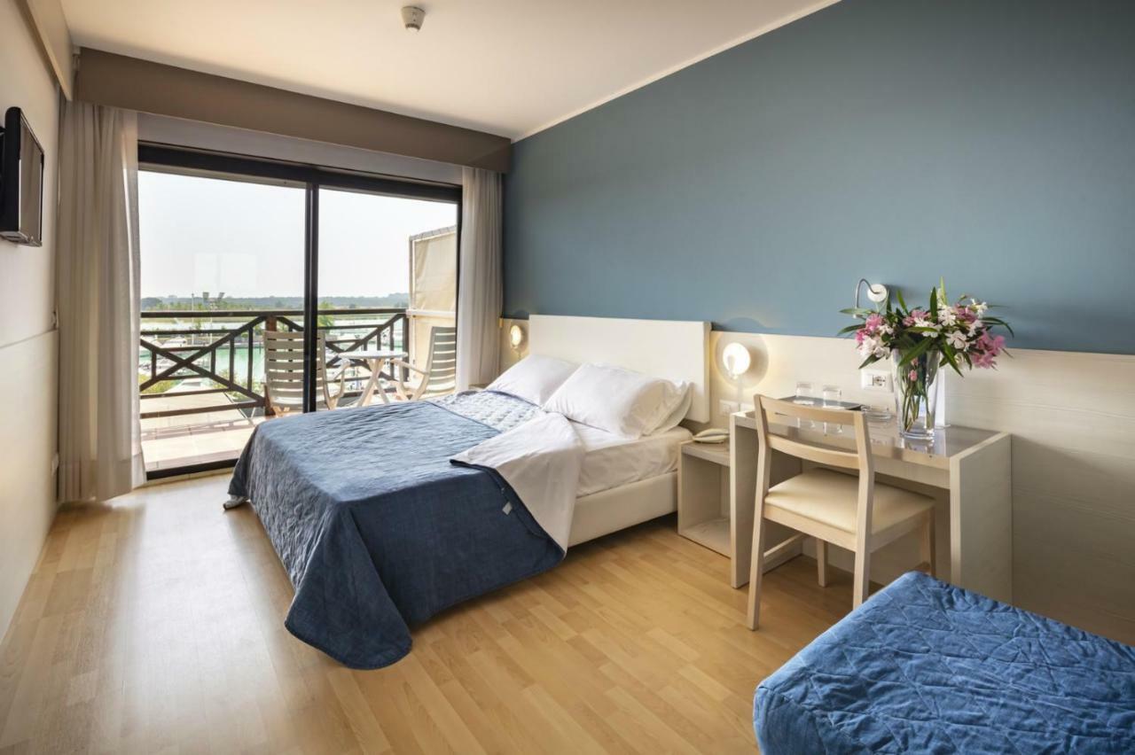 Hotel Marina Uno Lignano Sabbiadoro Esterno foto